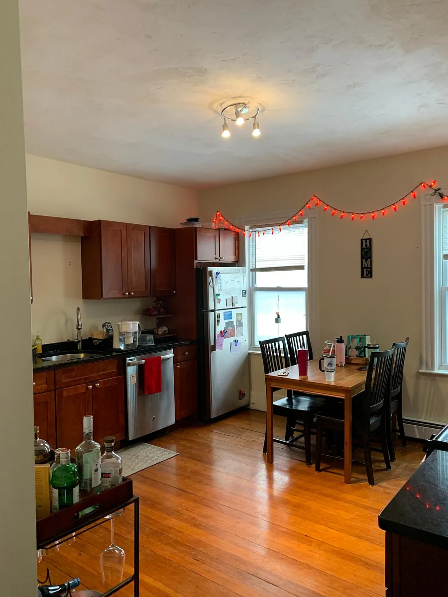 Building Photo - 5 Timon Ave #1