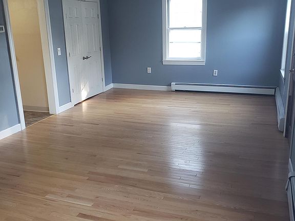 4th image of 103 Saint Paul St #103