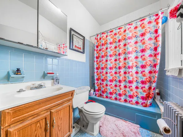 30-77 42nd Street image 17 of 27