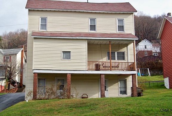 2nd image of 524 Grant St