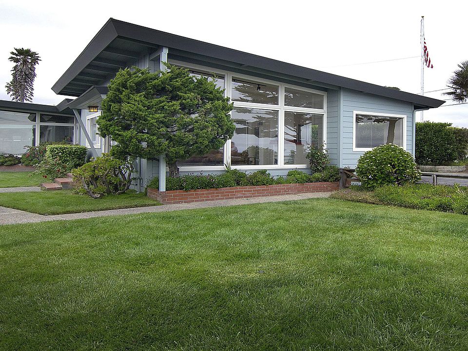 1st image of 23919 E Cliff Dr