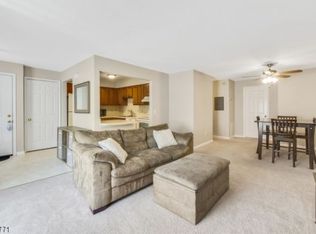 95 Smithfield Ct, Basking Ridge, NJ 07920