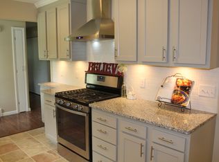 4905 Eyre Ln, Madison, WI 53711