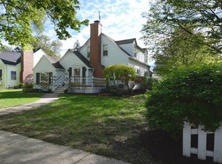 617 S Hawthorne Ave, Elmhurst, IL