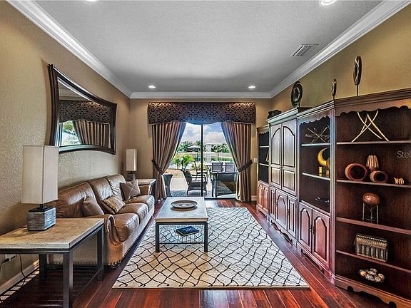 4th image of 8131 Prestbury Dr