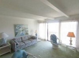 65 Waters Edge Ct, Lake Ozark, MO 65049