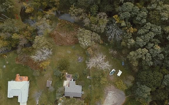 2nd image of 489 Newton Dr
