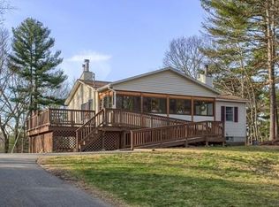385 White Pond Rd, Lancaster, MA 01523