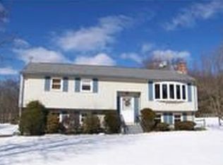96 Valentine Rd, Northborough, MA 01532