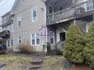 15 Pleasant St #5, Auburn, ME 04210