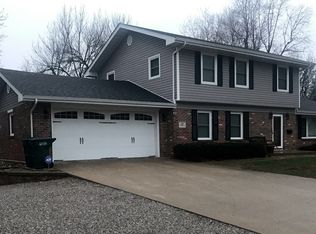 206 Collier Ln, Fulton, MO 65251