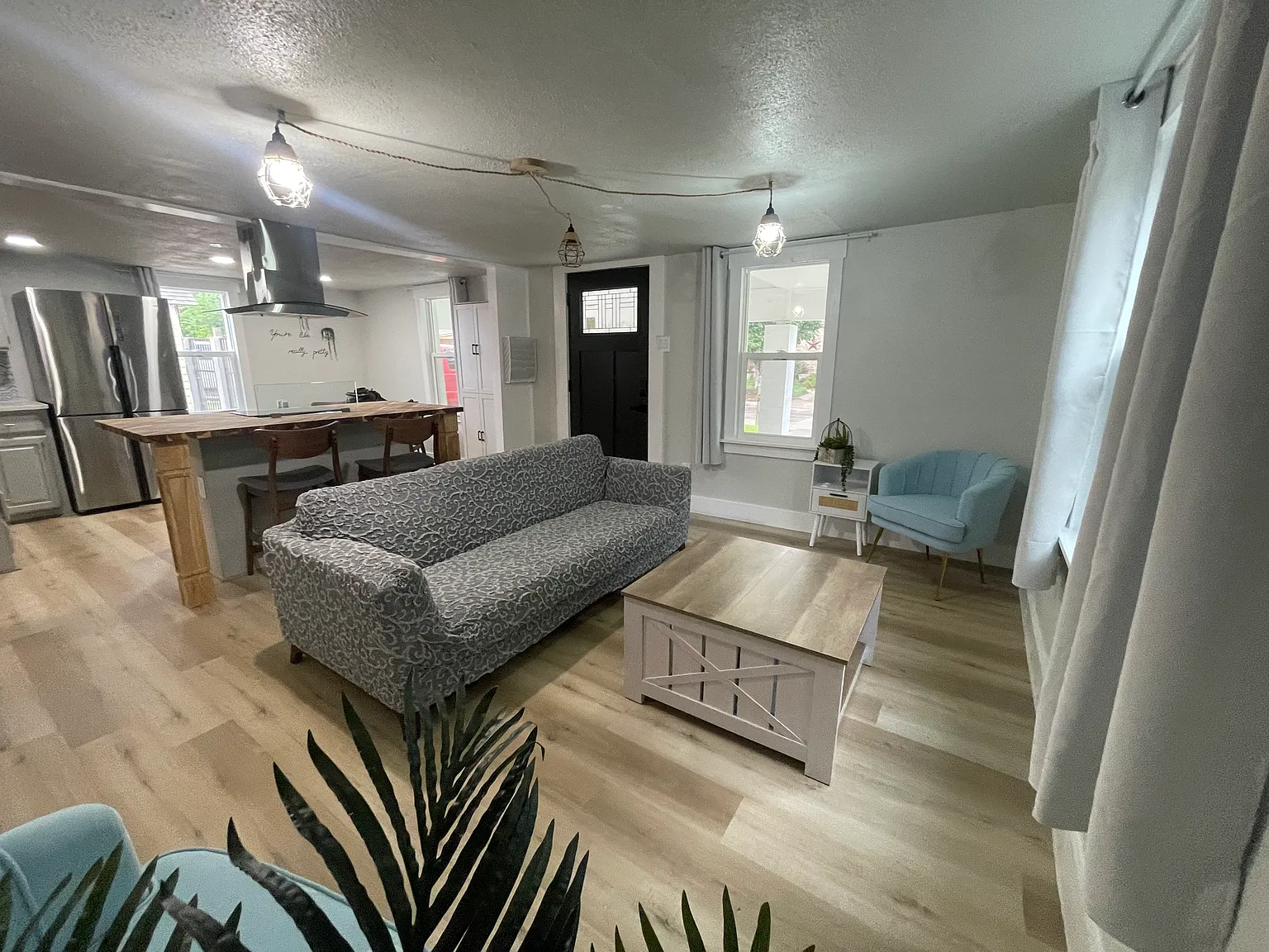 4 bed, 2000 sqft, $760 — Photo 4