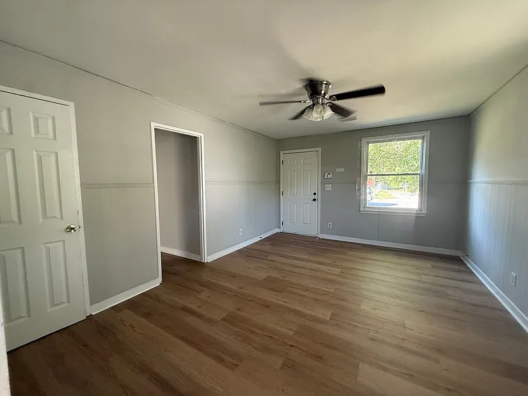 2531 Miles St — Photo 5