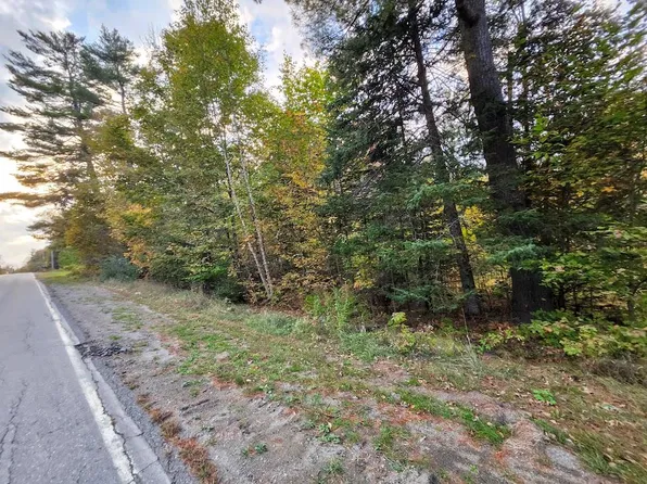 277 E Newport Road, Stetson, ME 04488