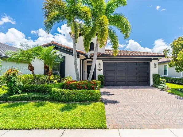 9060 Carrington Ave, Pompano Beach, FL 33076