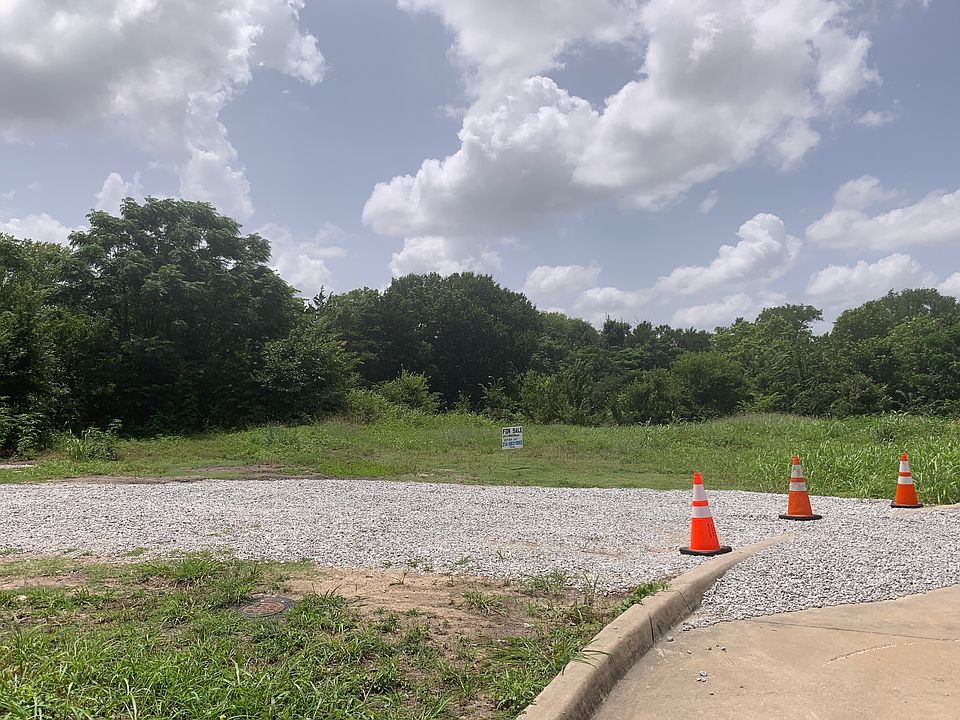 2nd image of 2811 Curvilinear Ct