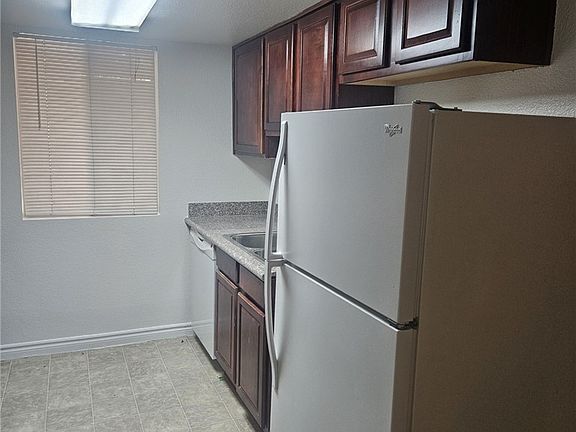 4th image of 5060 Indian River Dr Unit 377