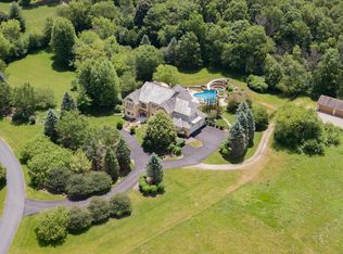 37W759 Woodgate Rd, Saint Charles, IL 60175