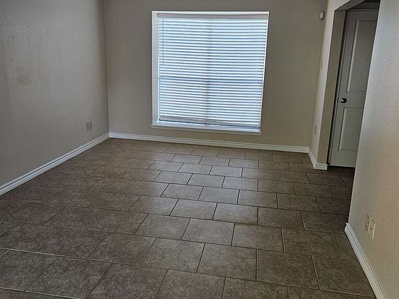 4th image of 16026 Aramis Dr