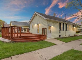 203 W Wabash Ave, Waukesha, WI 53186