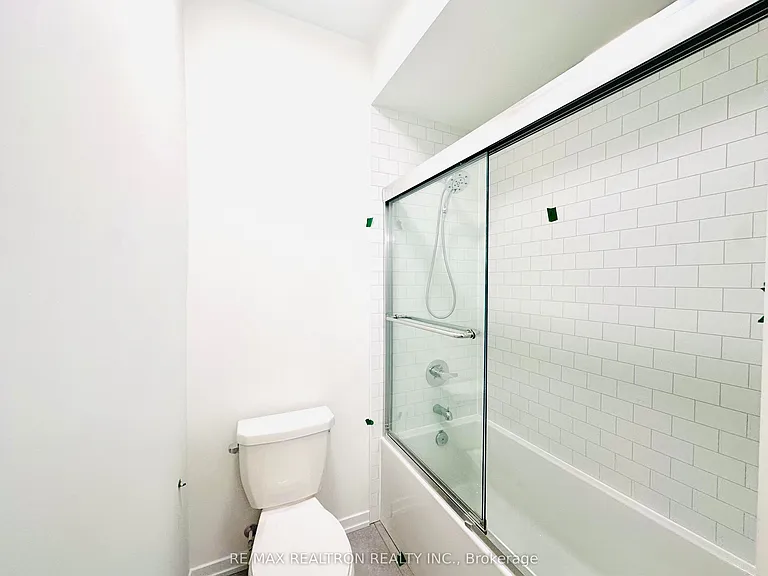 105 Matawin Ln — Photo 12