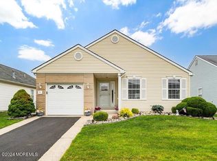 4 Appleby Way, Toms River, NJ 08757