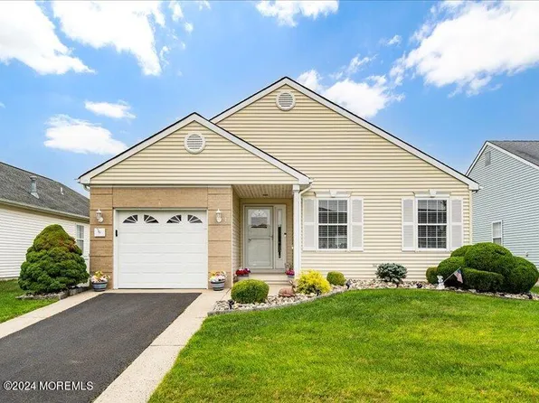 4 Appleby Way, Toms River, NJ 08757