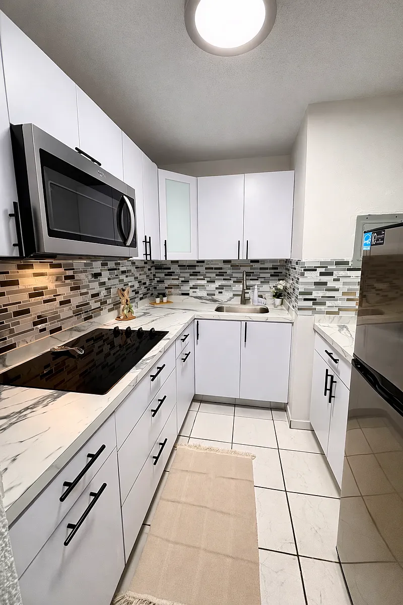 Building Photo - 3000 Calle Celestial Condominio Intersuites #5K