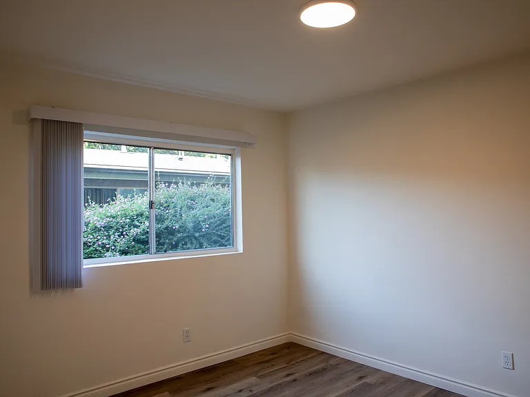 Jessie Street Apartments — Photo 13