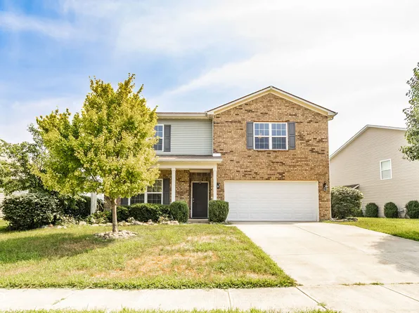 1685 Fair Weather Dr, Pendleton, IN 46064