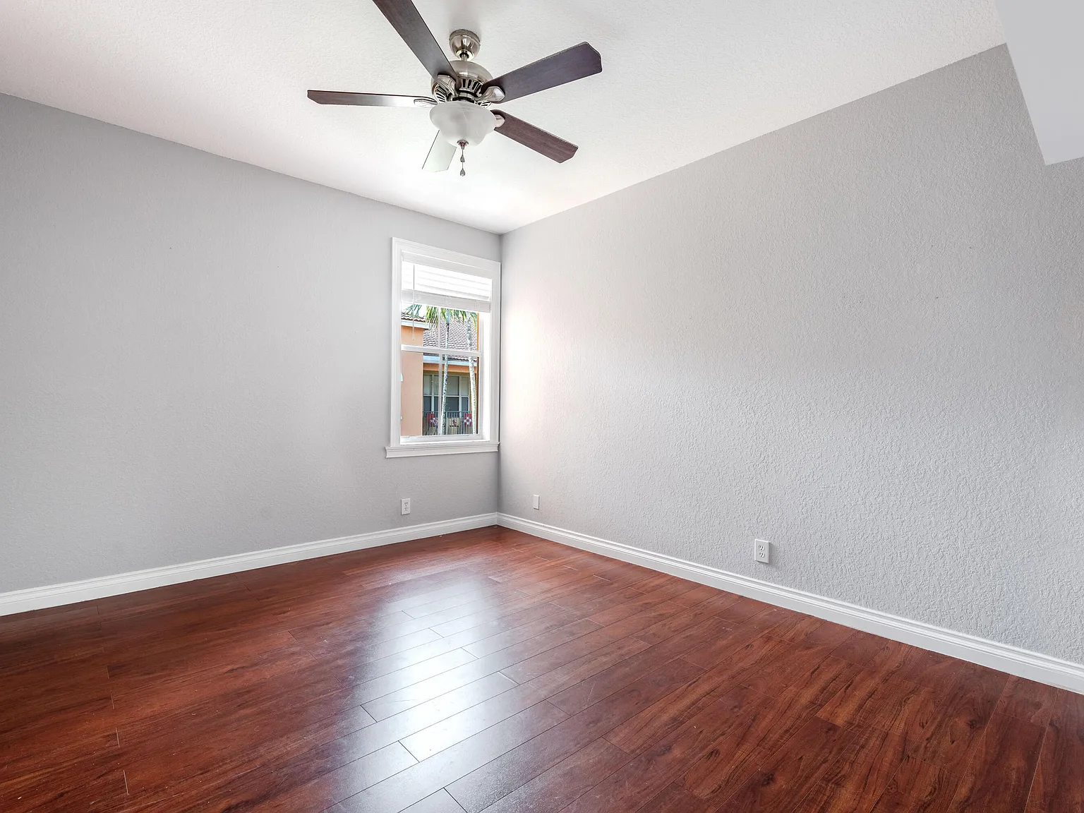 3557 Forest Hill Boulevard - 54 — Photo 2