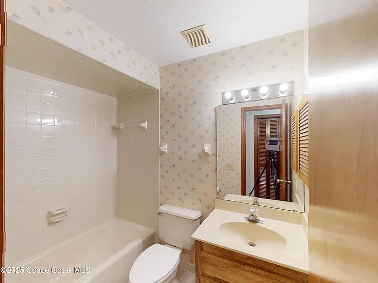 9017 Manchester Ln #21E — Photo 26