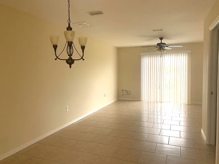 Rainbow Lake Apartments — Photo 17