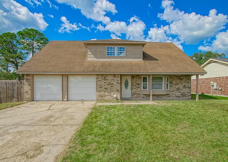 1st image of 124 Hardwood Dr