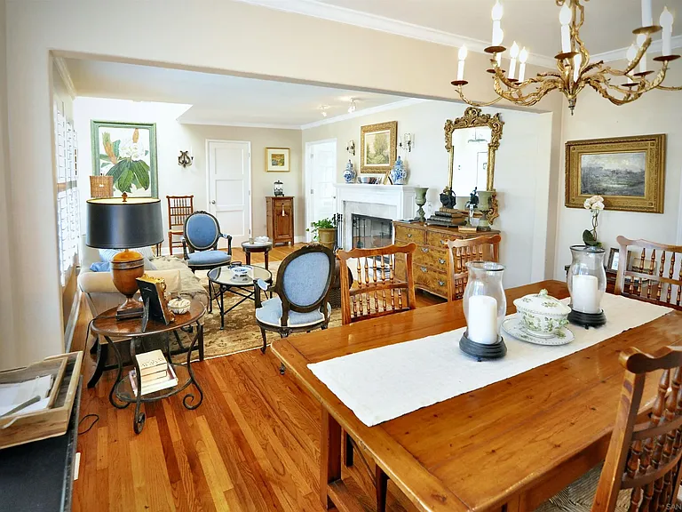 529 Fern Gln — Photo 15