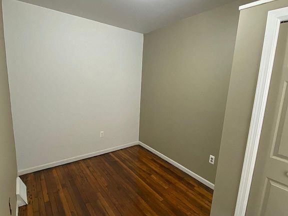 5th image of 157-159 E Bennett Ave #157