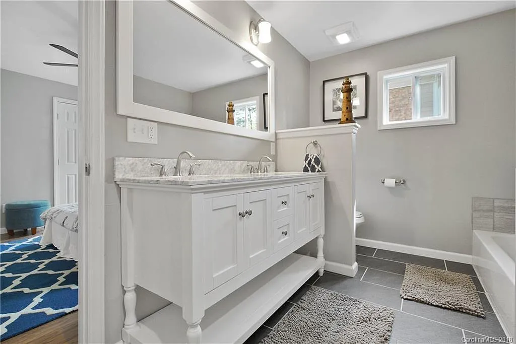 4339 Hancock Ter — Photo 3