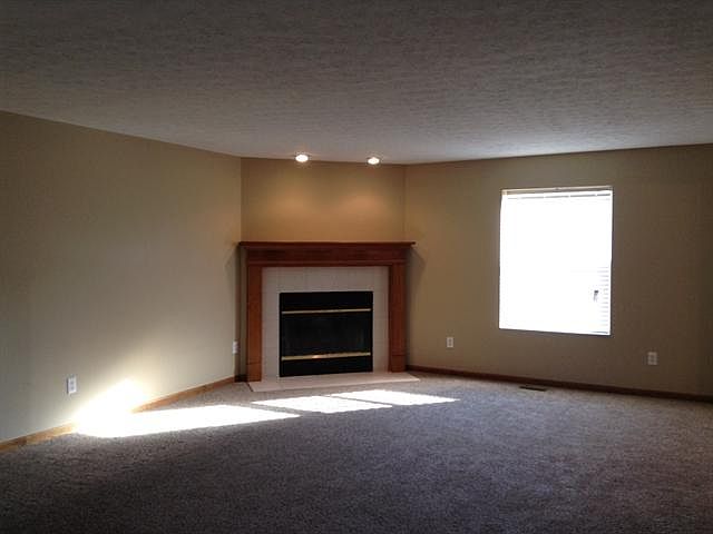 2nd image of 30 Foxhound Dr