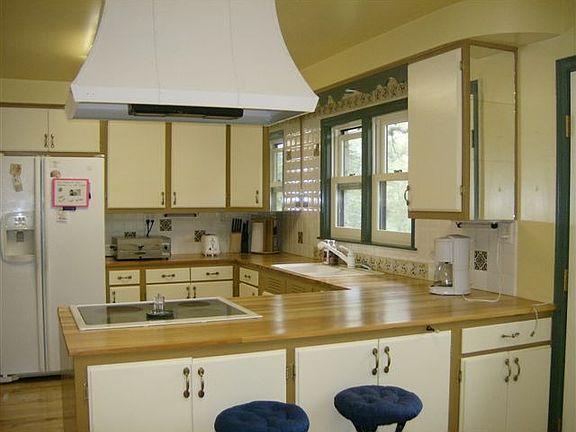 Kitchen 2