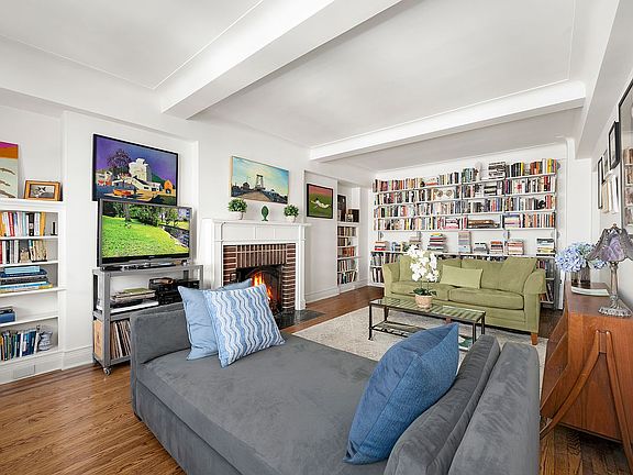 4th image of 315 E 68th St APT 8S