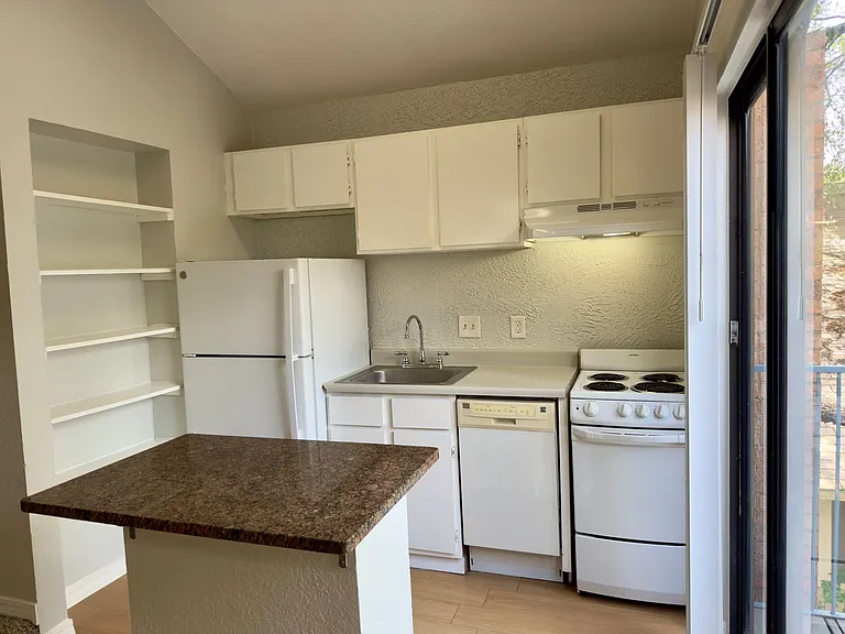 513 S Park Dr — Photo 15