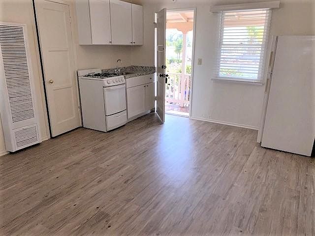 1st image of 2945 De La Vina St #2