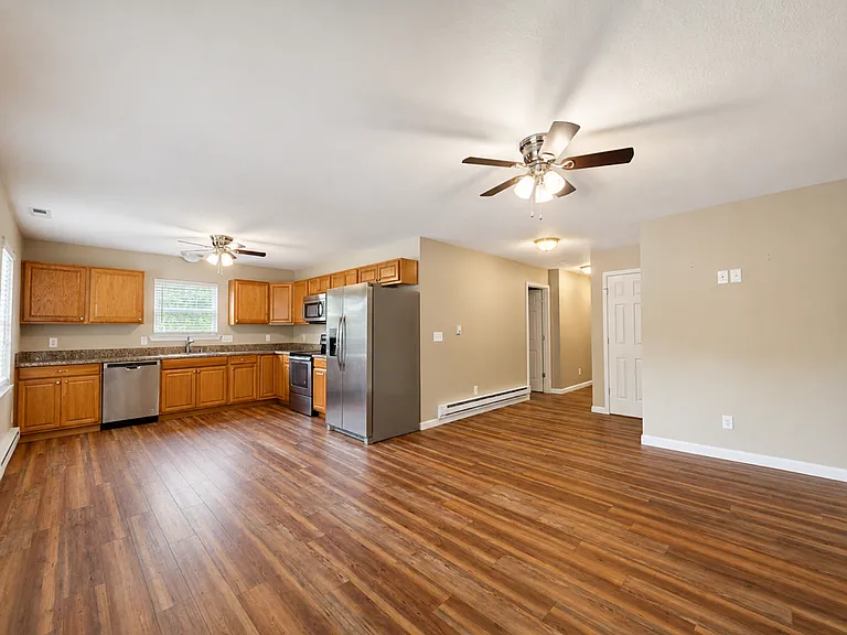 110 Felmet St #2A — Photo 12