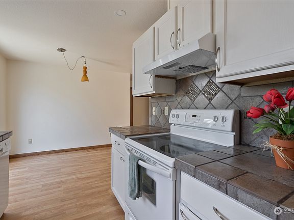 5th image of 2330 Sherwood Lane