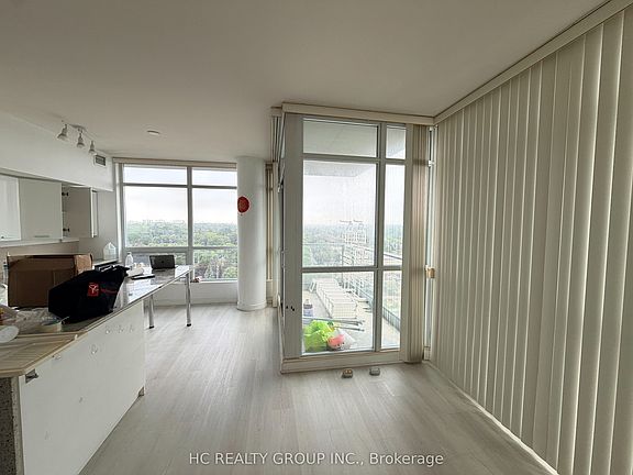 2nd image of 15 Singer Ct #Penthouse 09