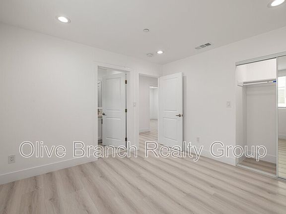 5th image of 629 N Kingsley Dr #1