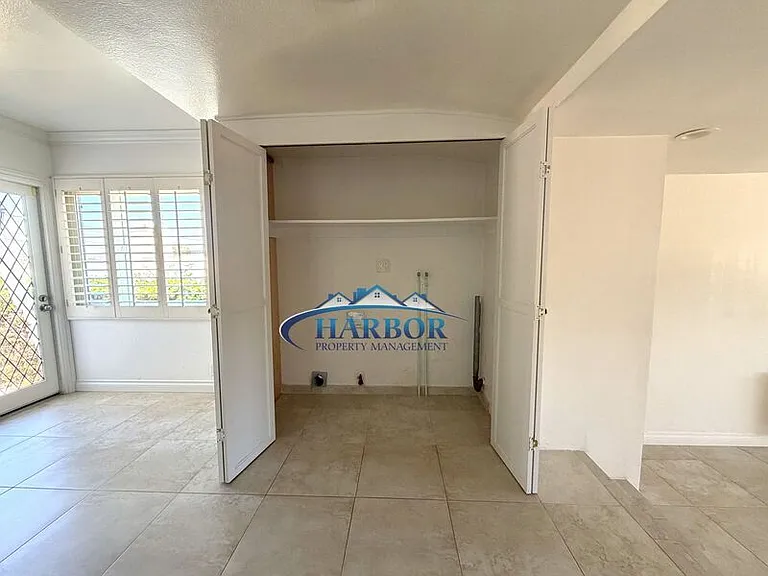 1630 Miracosta St — Photo 19