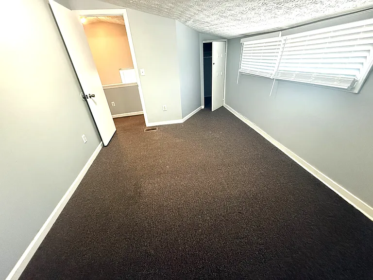 3556 Central Ave — Photo 22