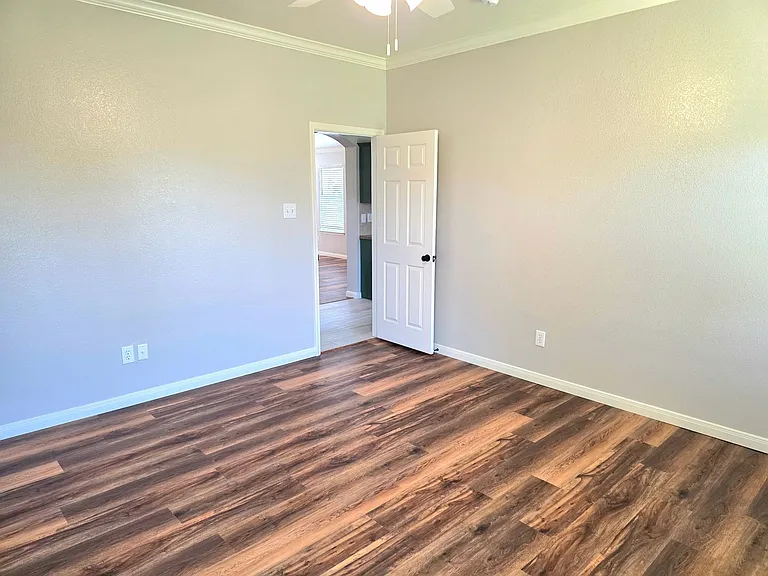 6613 Tierra Dr — Photo 8
