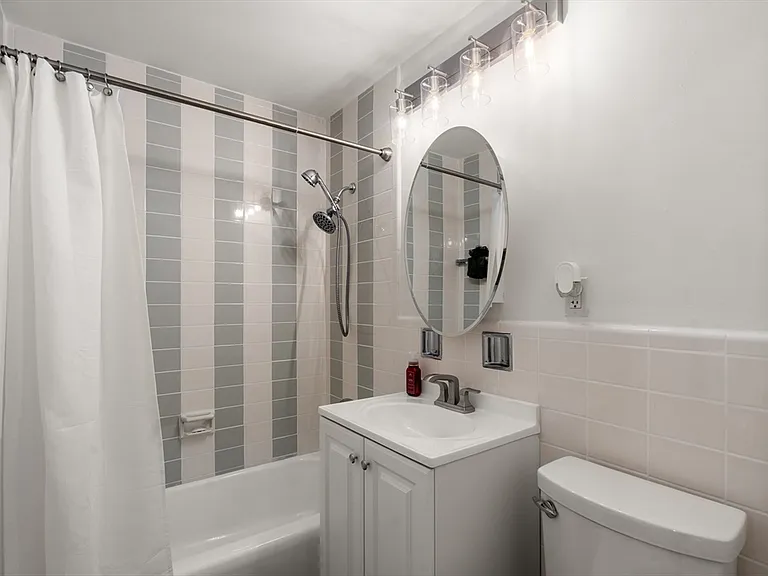 5050 Washington St #216 — Photo 5